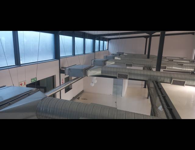 412M² OFFICE TO LET IN FERNDALE